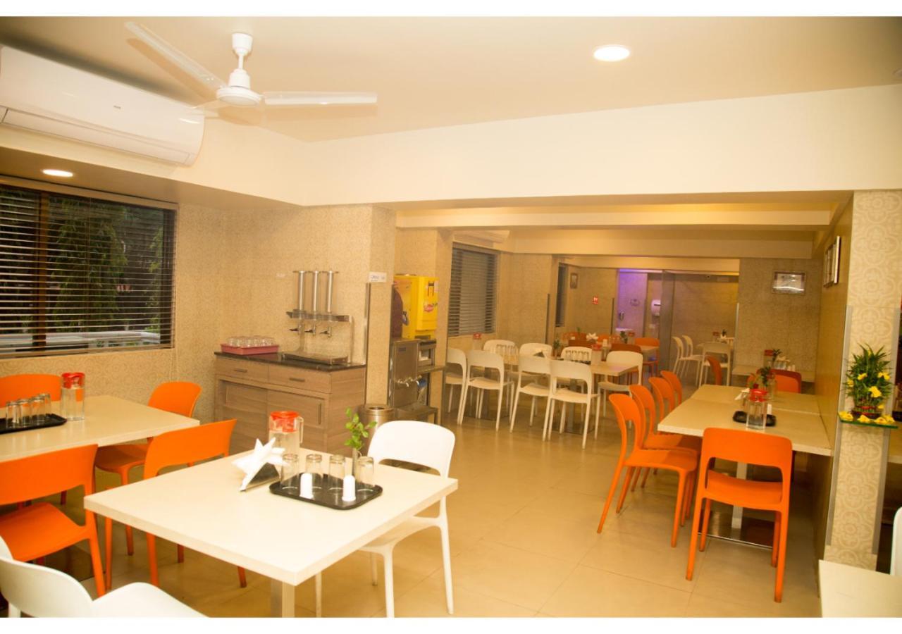 Ashok Deluxe Apartments, Marol Andheri East Mumbai Exterior foto