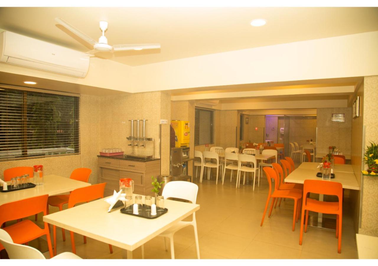 Ashok Deluxe Apartments, Marol Andheri East Mumbai Exterior foto